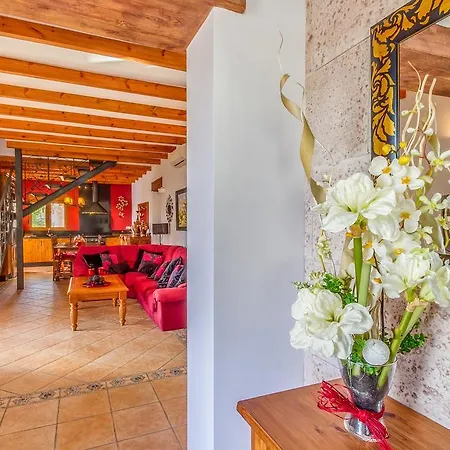 Encanto - Plusholidays Villa