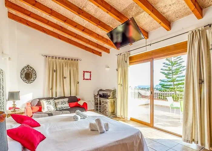 Encanto - Plusholidays