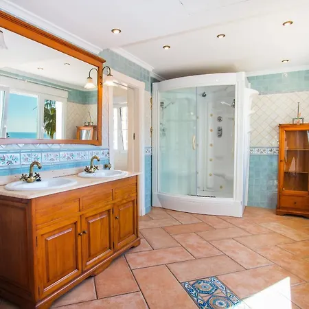 Encanto - Plusholidays *