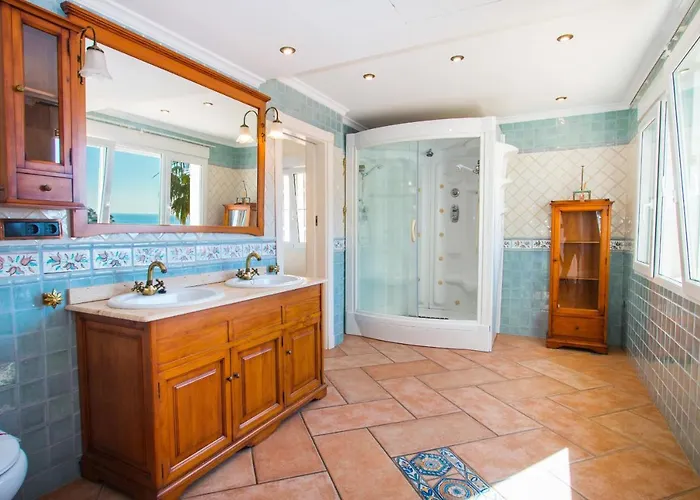 Encanto - Plusholidays *